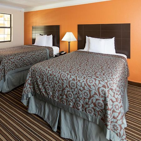Days Inn By Wyndham Jacksonville Baymeadows Exteriör bild