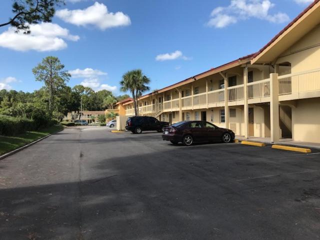 Days Inn By Wyndham Jacksonville Baymeadows Exteriör bild