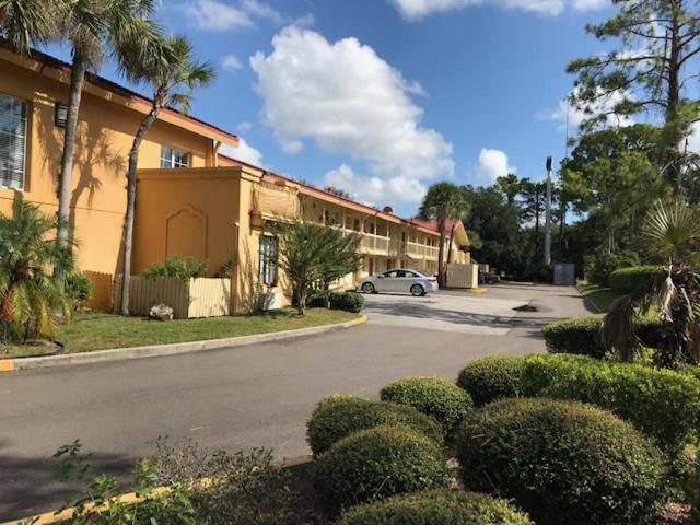 Days Inn By Wyndham Jacksonville Baymeadows Exteriör bild